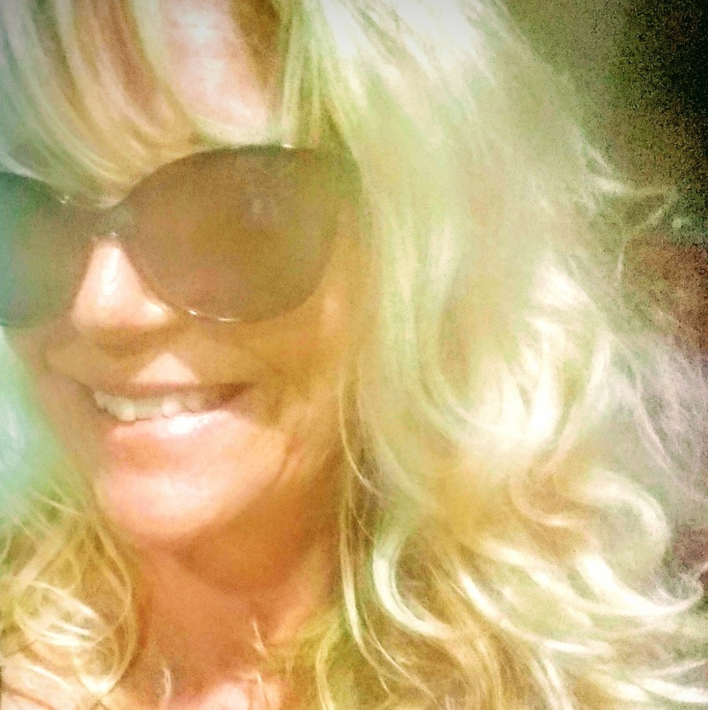 Meet your Posher, Jacqueline